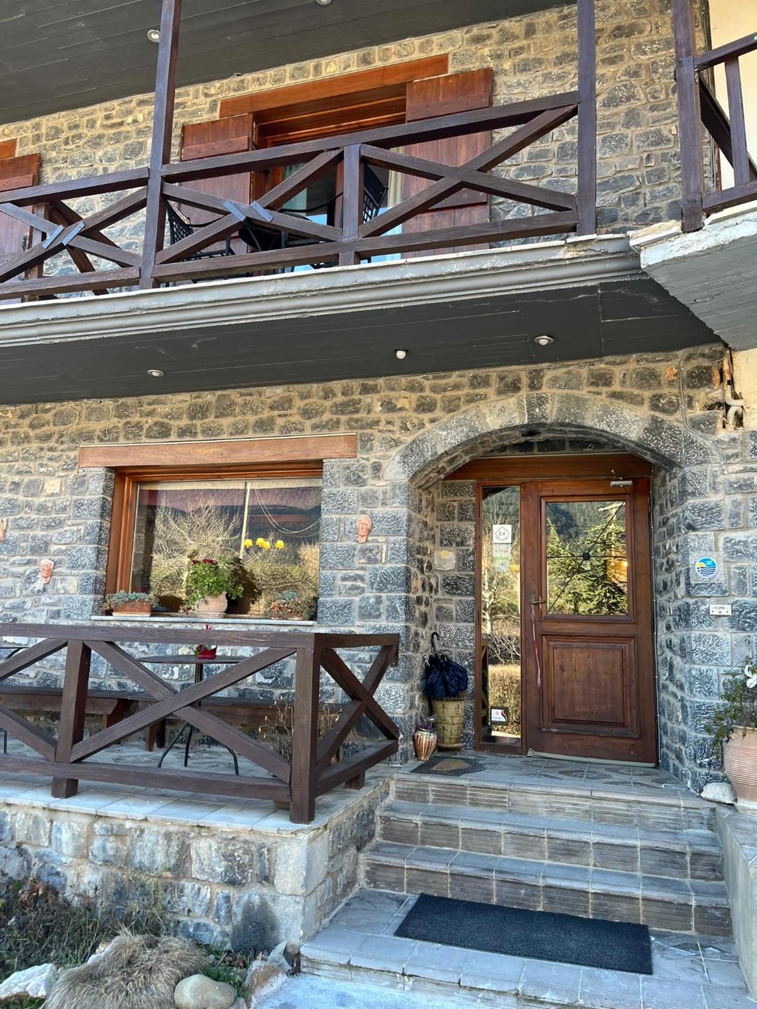 Guesthouse Teloni Vytina Exterior foto
